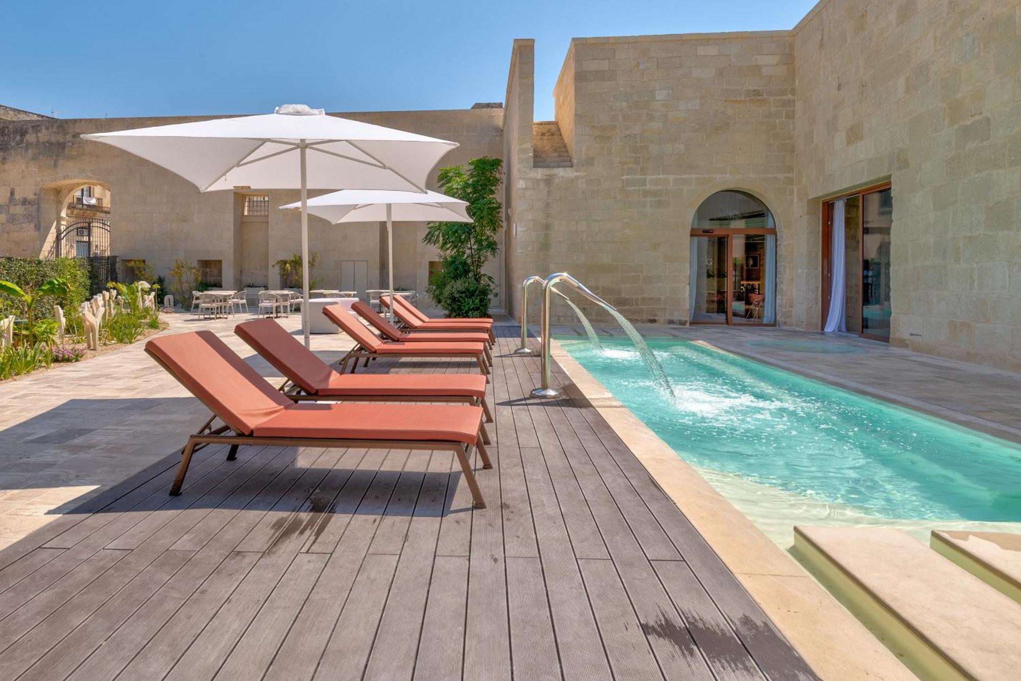 Corte Dei Granai Meeting & Spa - Raro Rooms Collection มาลเย ภายนอก รูปภาพ