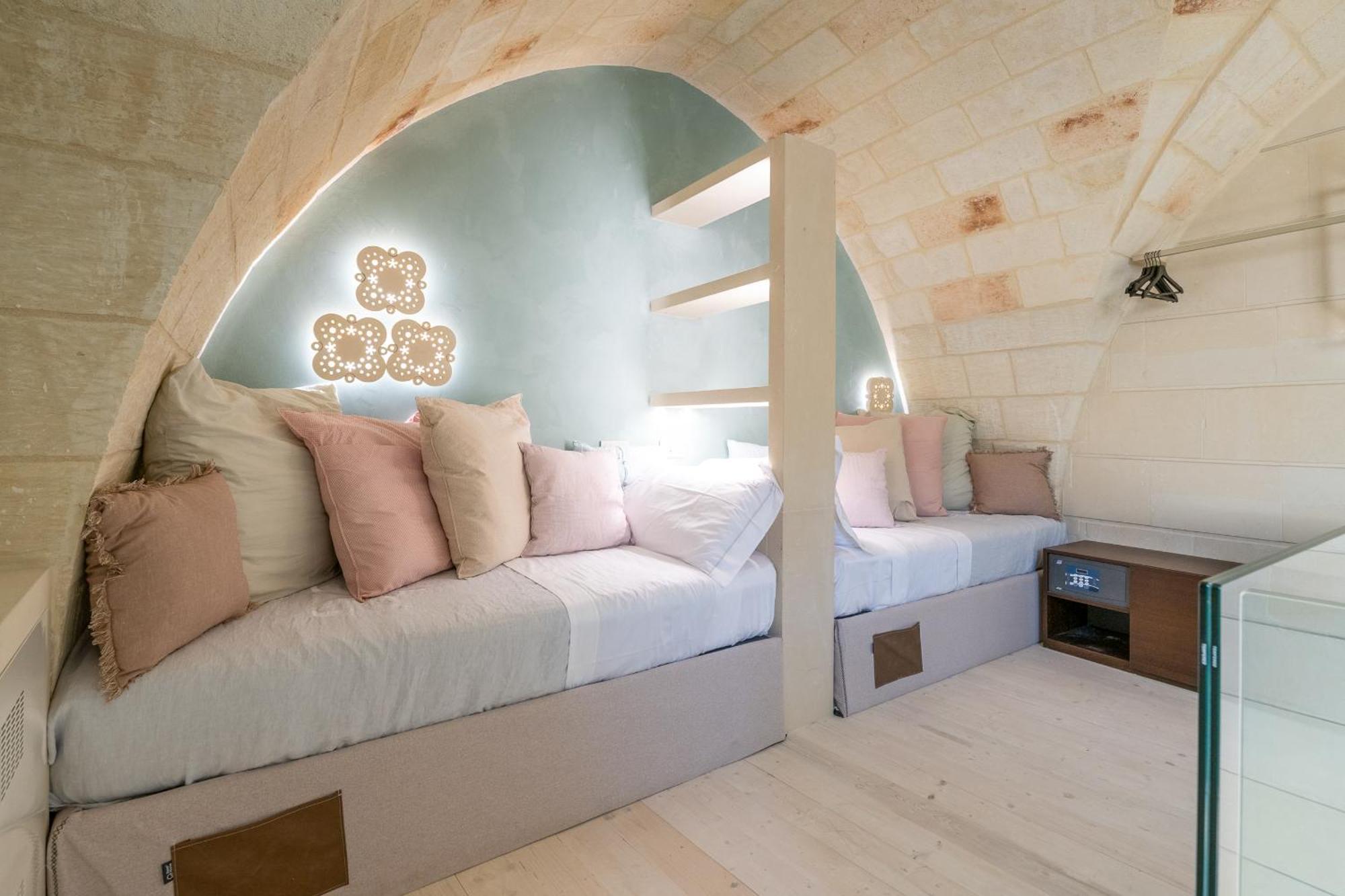 Corte Dei Granai Meeting & Spa - Raro Rooms Collection มาลเย ภายนอก รูปภาพ