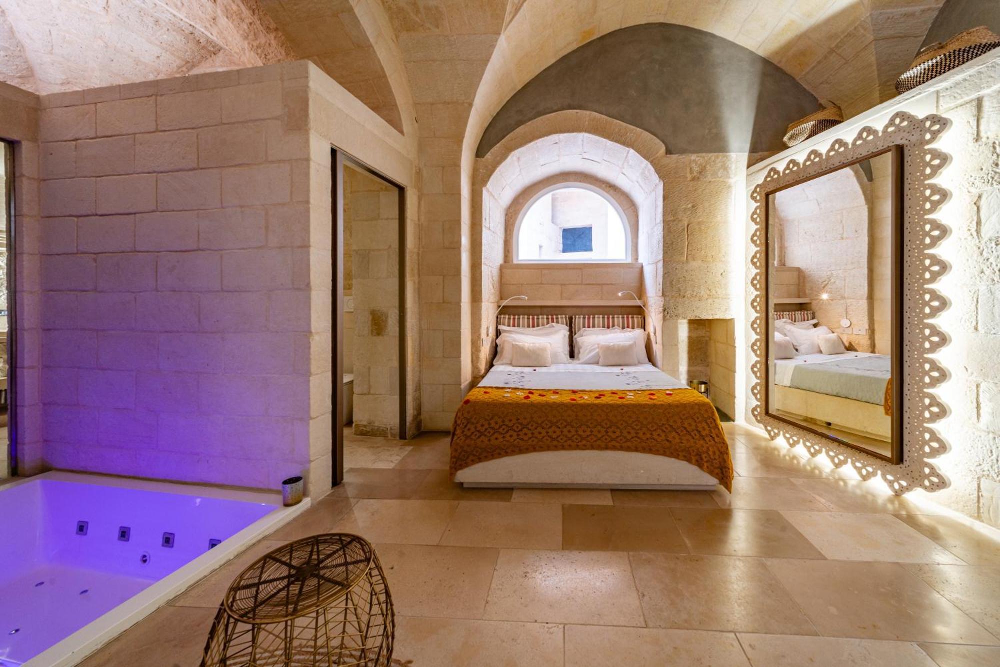 Corte Dei Granai Meeting & Spa - Raro Rooms Collection มาลเย ภายนอก รูปภาพ